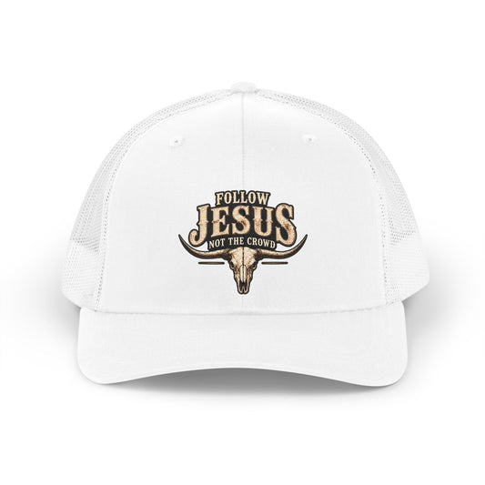 Trucker Hat – "Follow Jesus Not the Crowd" Retro Western Mesh Cap
